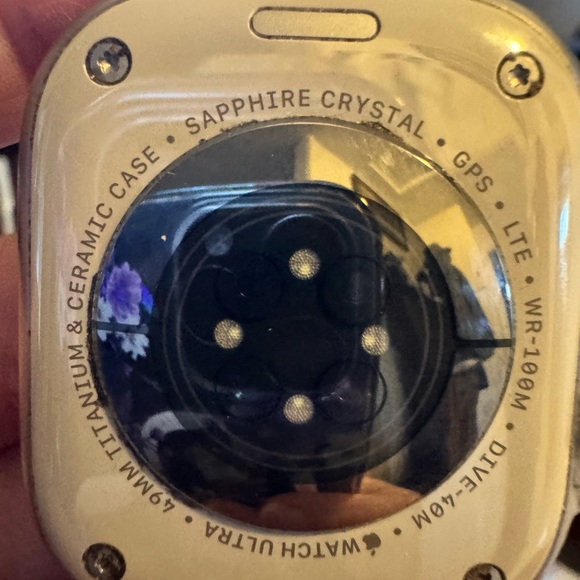 Apple Watch  Ultra 2 GPS Titanium case smart watch - Picture 14 of 16